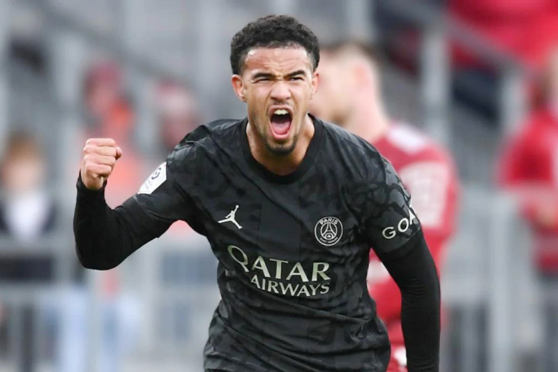 黑白体育-蒂姆新星突破纪录表现惊艳，C9未来可期！的简单介绍