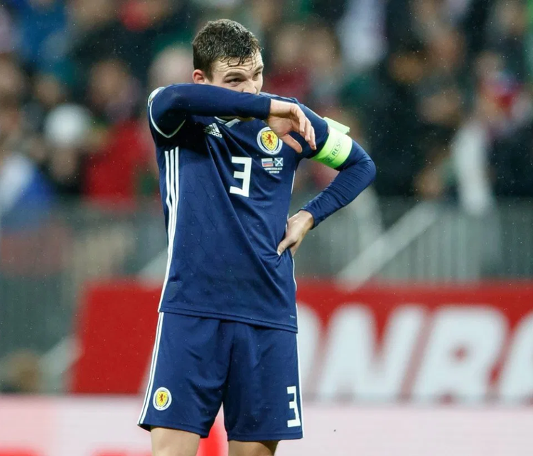 黑白体育-关于莱万多夫斯基连续七场比赛得分超过问鼎冠军，美国队挑战极限！的信息