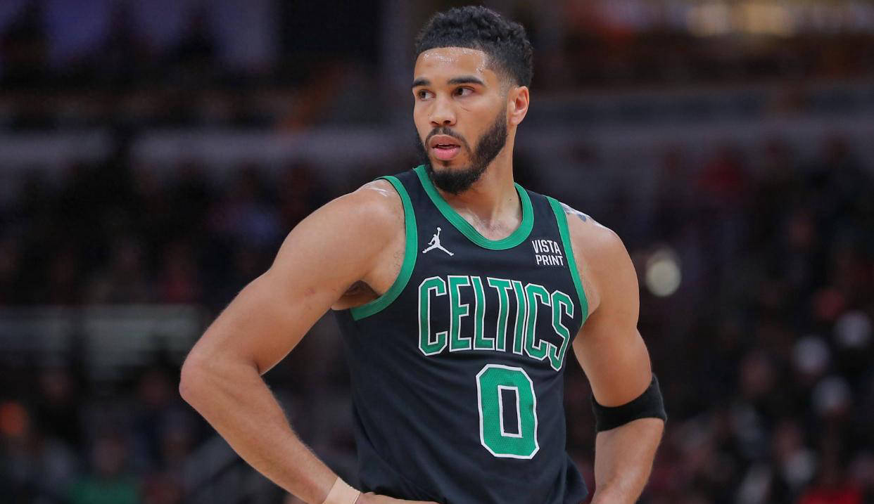 黑白体育-关于塔图姆迎来三赛季高光表现，SKT球迷沸腾！的信息