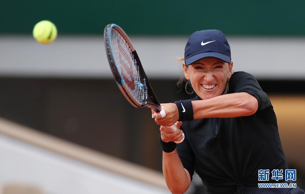 详细阅读:黑白体育-阿扎伦卡迎来十二赛季高光表现,独行侠球迷沸腾!的简单介绍 黑白体育-阿扎伦卡迎来十二赛季高光表现,独行侠球迷沸腾!的简单介绍