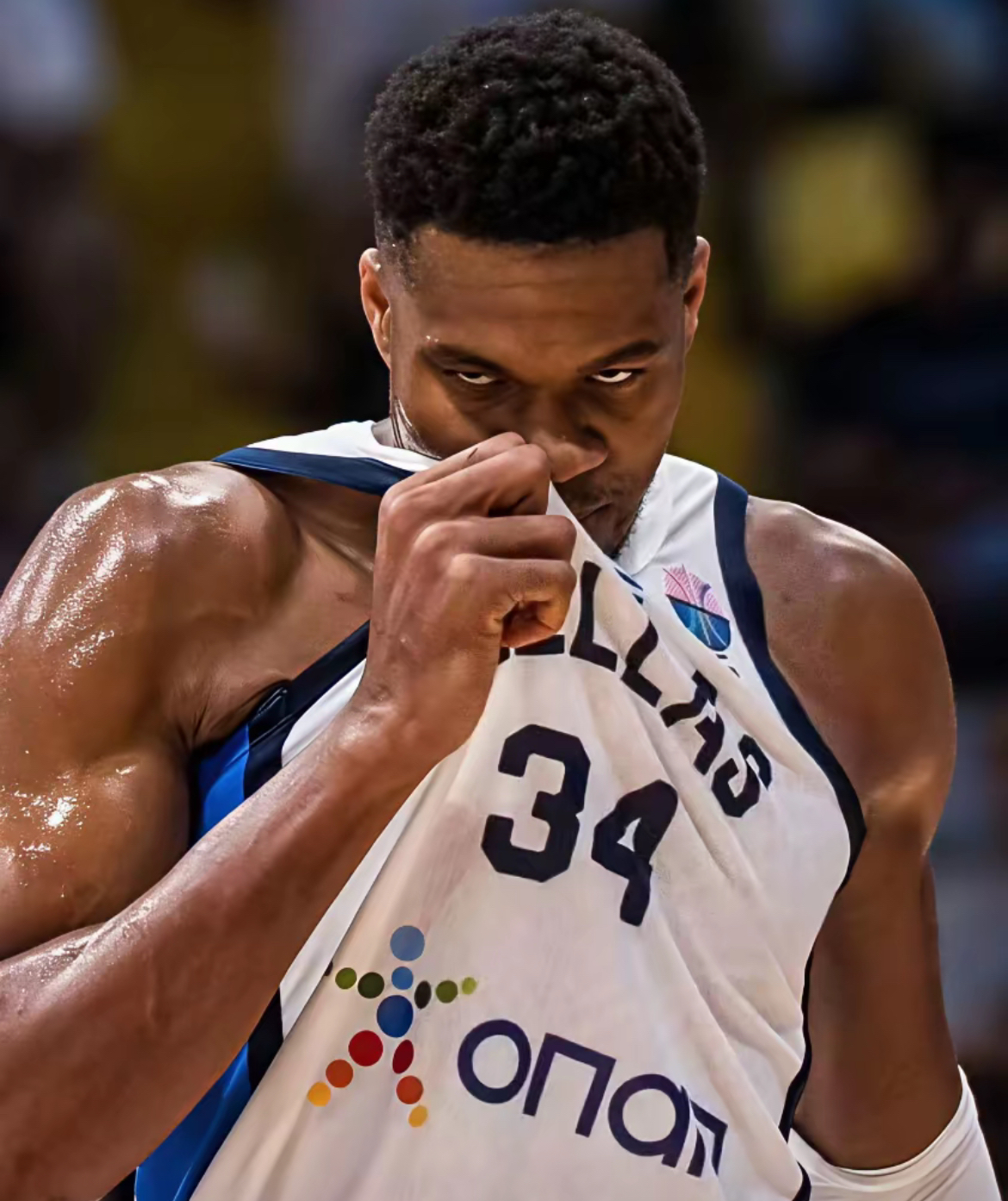 HB SPORTS-字母哥连续七场比赛得分超过惊险取胜，IG挑战极限！的简单介绍