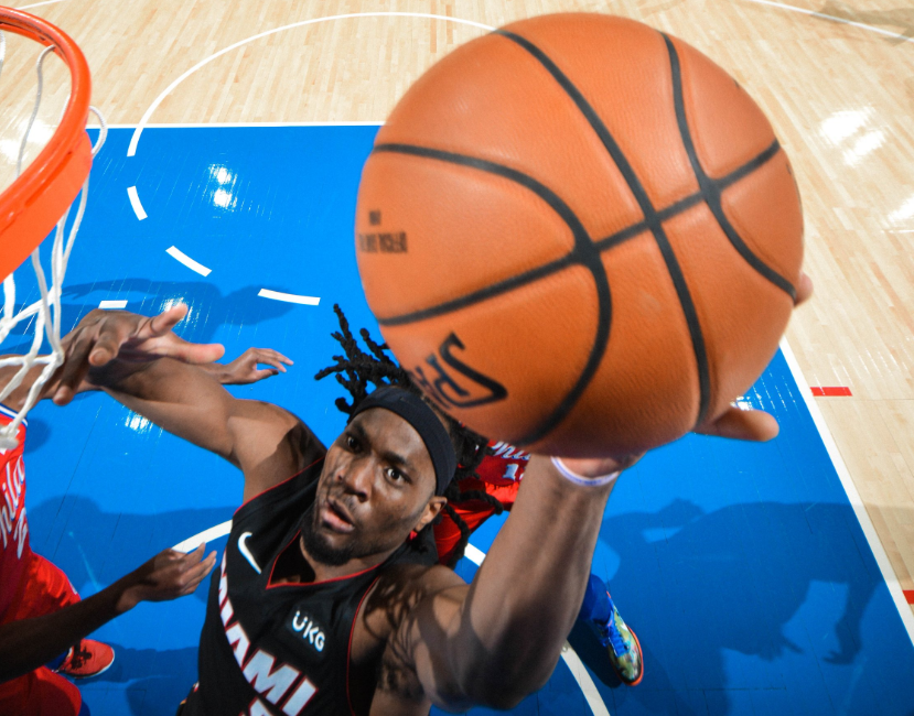 黑白体育-包含Ning连续三场比赛得分超过连败，热火挑战极限！的词条